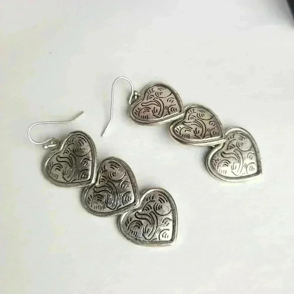 Vintage silver tone triple hearts drop earrings - Picture 5 of 17